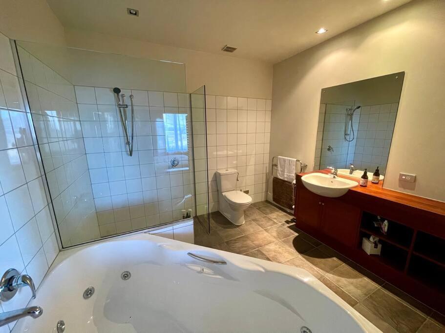 Terrace Downs 2 Bedroom Apartment Windwhistle Εξωτερικό φωτογραφία